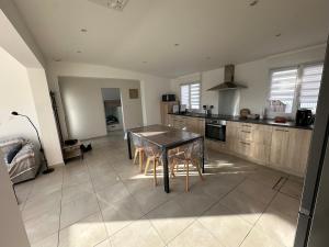 Maisons de vacances Villa contemporaine a 2 pas de la mer avec piscine privee : photos des chambres