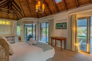 Ukuthula Estate, Aloe Grasdak House