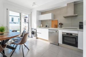 Casa Bos Palm Tree Villa with Pool