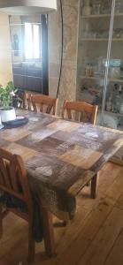 chambre dans maison coquette et accueillante