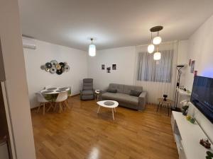 Modern Seaside Apartment with Balcony Tale Apartment