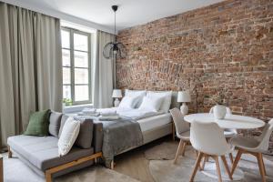 Studio Premium with Air Conditioning for couples in the heart of Krakow, Main Square