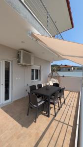 AS Family House