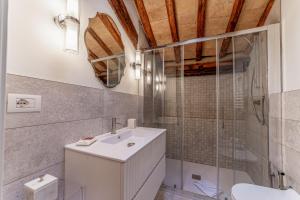 Madama Lucrezia - Fontana di Trevi & Pantheon