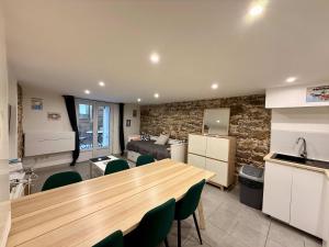 A076 Appart 6 pers chambre et terrasse au Suquet