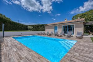 Villa Mali Vareski with Pool - Happy Rentals