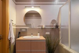 2 Bedroom Apt with Balconies