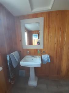 cosy cabin near the sea for 2