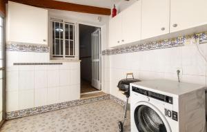 3 Bedroom Amazing Home In Los Alcazares