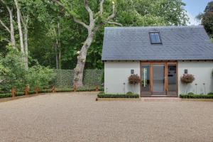 Beech Cottage - one bedroom retreat with hot tub