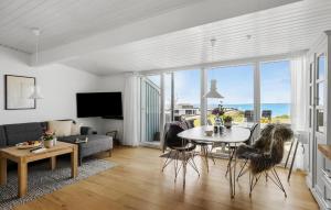 Awesome Home In Tranekær With Wifi