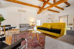 Maisons de vacances Gite dans un Mas Provencal avec Jacuzzi : photos des chambres