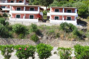 Glyfada Gorgona Apartments Corfu Greece