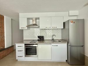 Bodrum Merkezde Denize Sıfır Plajlı Ev