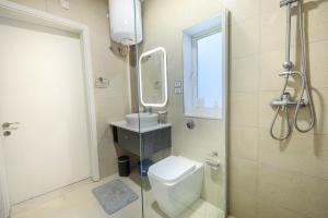 Spacious & Central 3BD Apartment with Front Balcony - Close to Sliema, St Julians, Valletta