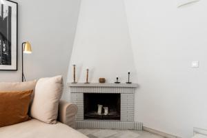 Townhouse with pool by Costarentals- Ref 199