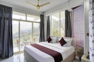 BEAUTIFUL AMBIENCE PEACHWOOD HOTEL AND RESORT NAINITAL with #Restaurant #Parking #Mountain View #Hustlefree #noisefree #playingarea #wifi - Near Bohra kot Ram Garh Park- A Premium Hotel In Nainital