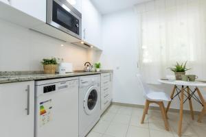 Estudio a 100 metros de la playa