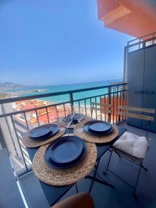 Moderno en primera línea de playa