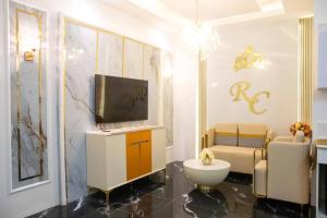 The Royal Clb Hotel and Resorts