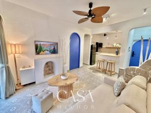 Chic Mediterranean Retreat in Candolim Sleeps 4