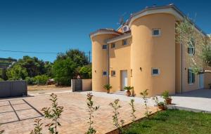 Villa Lucilla by Villas Guide