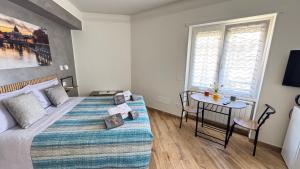 Rome Downtown Express Guest House - Lucio Sestio Metro A, Fast Connection to the City Centre