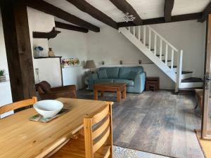 Maisons de vacances Le Puy Chevalier - La Belle Vue : photos des chambres