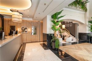 Catalonia Plaza España Hotel & Spa