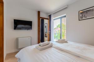 Fülöp Panzió Apartments near Lake Balaton