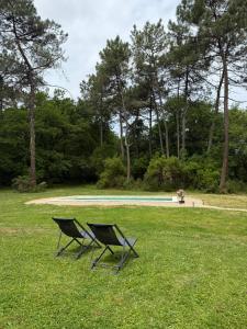 Villas Le Peruguet - maison avec piscine et bois prive : Villa avec Piscine Privée