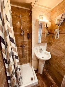 Hotels Hipotel Paris Gambetta Republique : photos des chambres