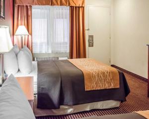 Double Room with Two Double Beds room in Quality Inn Riverfront
