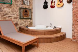 AmazINN Places Casa Compadre