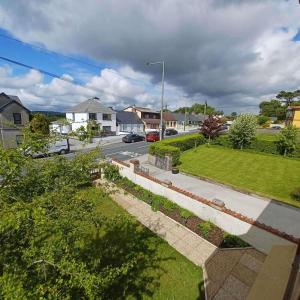 Abbeyfeale Home - Sleeps 6 - Convenient Location
