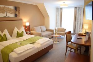 Large Double Room room in Gartenhotel Kloepferkeller