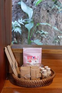 Akha PhamiO อาข่า พามิโอ้