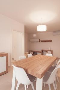 Alessia in wonderland img1