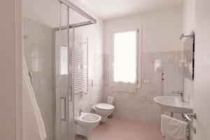 Alessia in wonderland img12