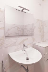 Alessia in wonderland img14