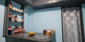 Sarahs Garden BnB & BnB Spa Family room with livingroom