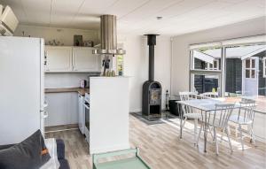 2 Bedroom Gorgeous Home In Hadsund