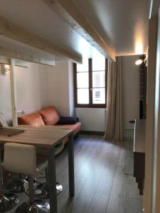 Le Semnoz - studio with mezzanine in the heart of the old town