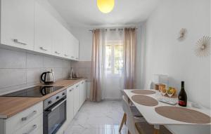 Amazing Apartment In Sibenik With Wifi