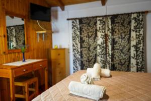 Oasis Beachfront Studios & Apartments, by ZanteWize