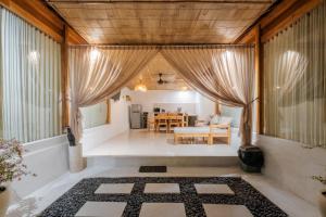 Jonggi Villa - 2BR Luxury Uluwatu Pool Villa