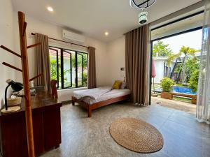 Enchanted Pool Bungalows Siem Reap, near Angkor Golf Resort