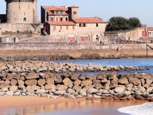 Appartements Appartement Confortable en Plein Centre de Saint-Jean-de-Luz, a Deux Pas de la Plage et des Commerces - FR-1-239-586 : photos des chambres
