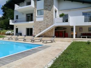 Appartements Appartement de charme avec piscine au coeur du Pays Basque - FR-1-239-795 : photos des chambres