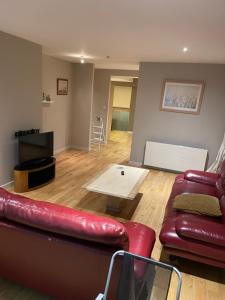4 bedroom duplex west end of Glasgow